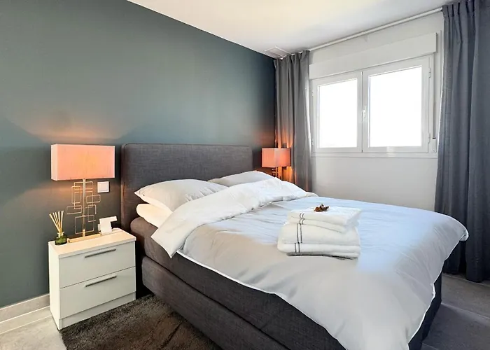 One7 The Sunrise Penthouse אסטפונה