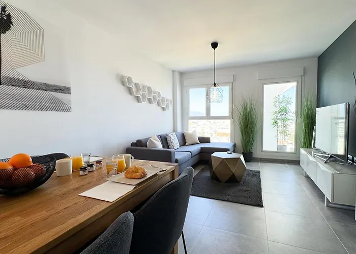 Apartment One7 The Sunrise Penthouse *